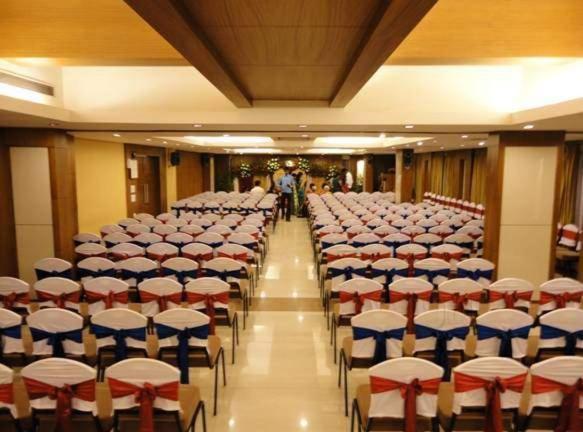 Hotel Deepa Comforts Mangalore Bagian luar foto