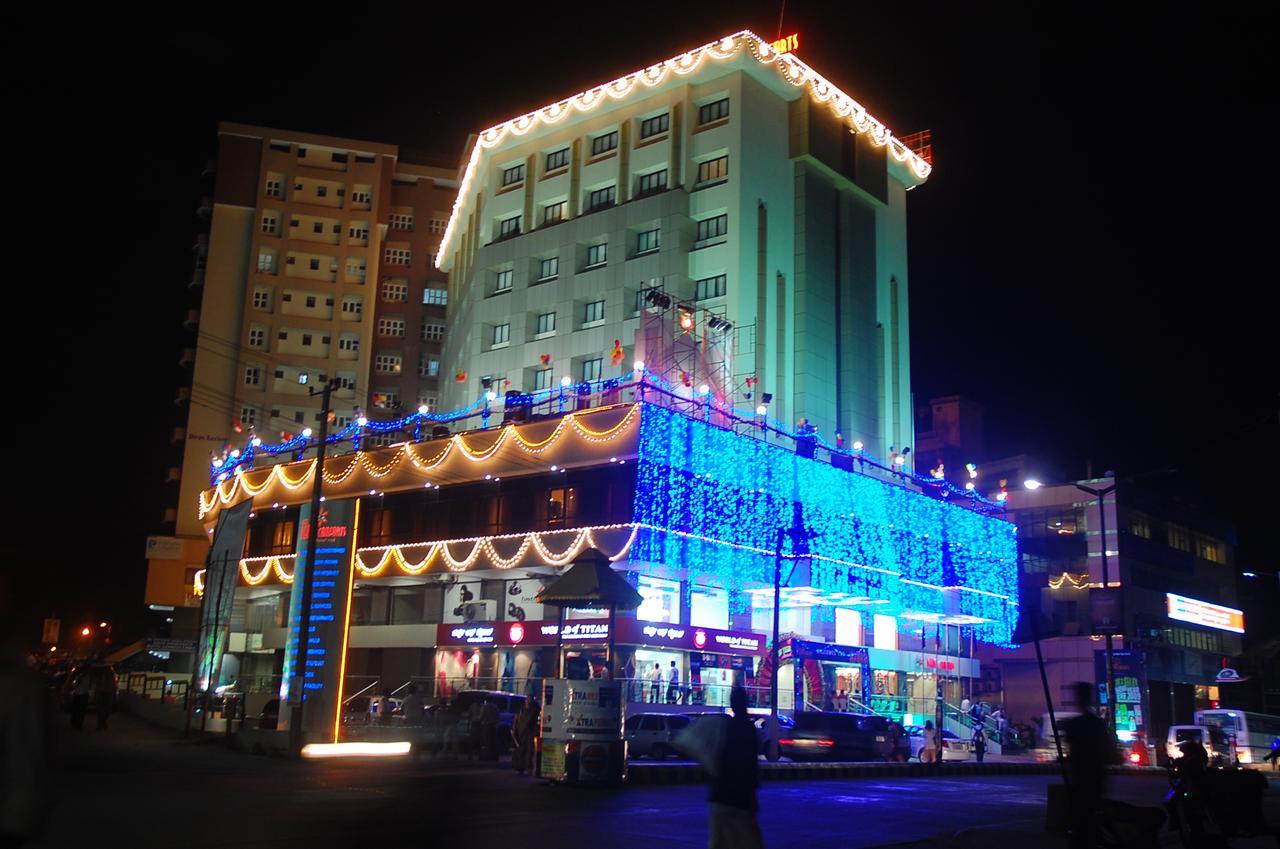 Hotel Deepa Comforts Mangalore Bagian luar foto